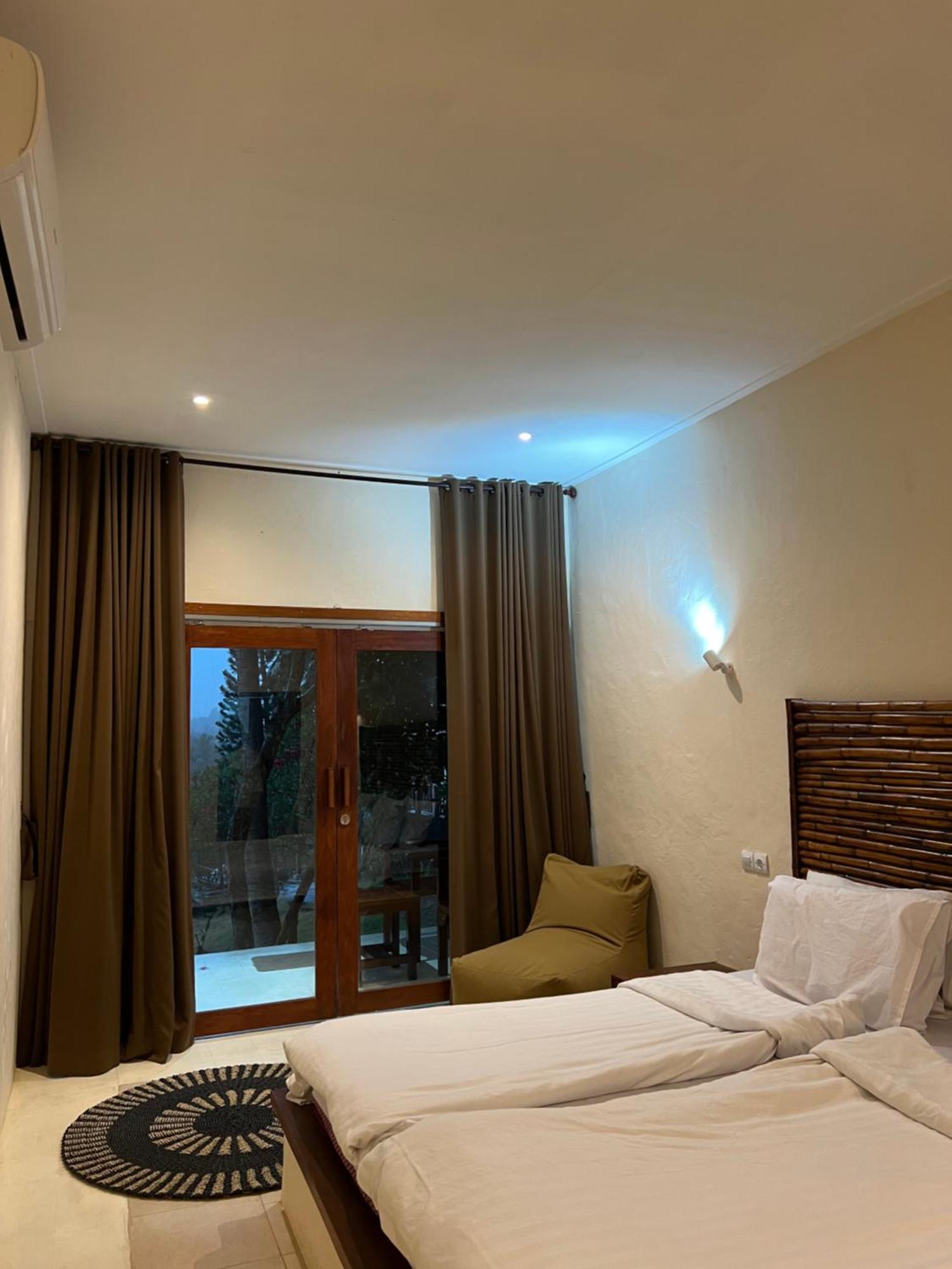 Lombok Coconut Hotel Mangsit Exterior foto